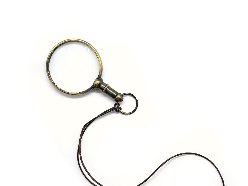 Authentic Models Mini Magnifier With Cord